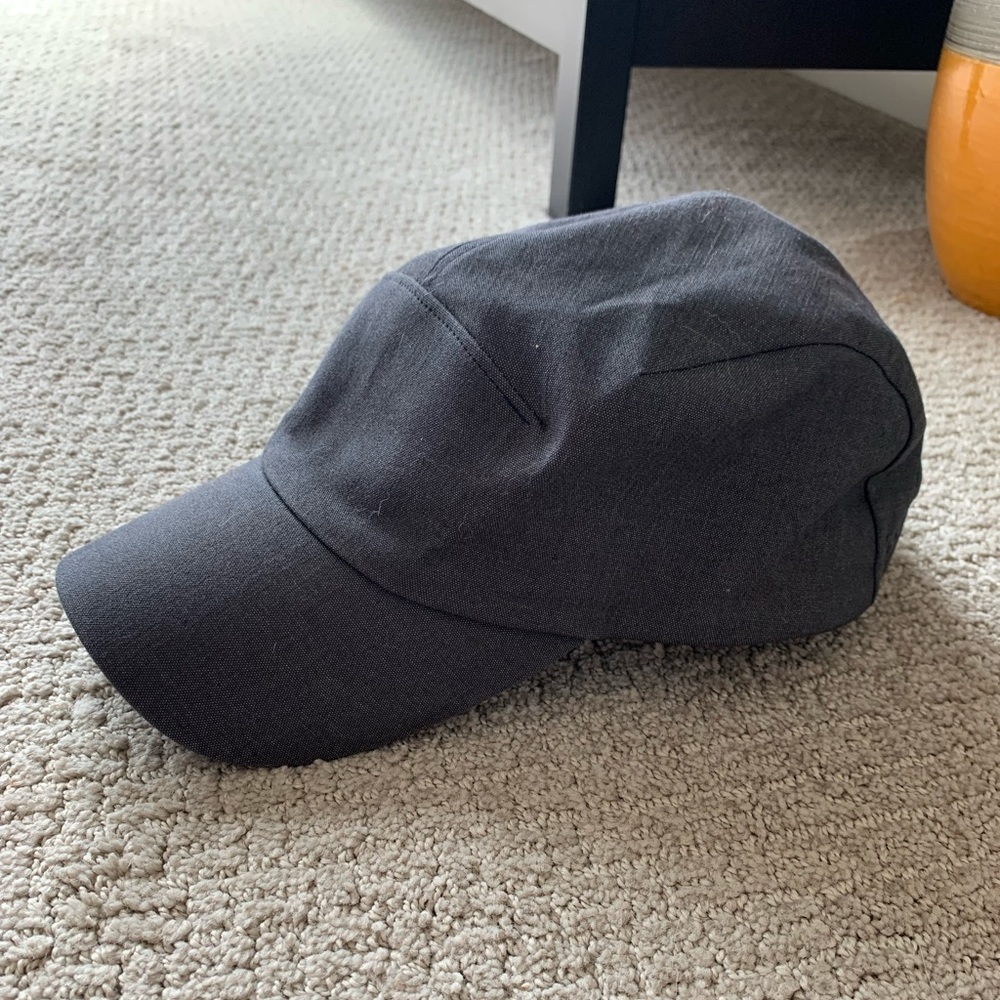 EUC lululemon men’s hat